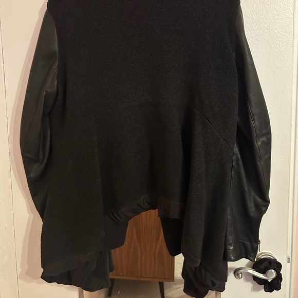 Theory’s “Laura Amazing” Wool Cashmere Cotton
Leather Jacket - Picture 11 of 11